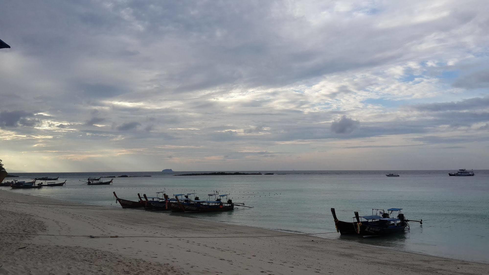 Pp Blue Sky Resort-Sha Plus Phi Phi Don Exterior foto